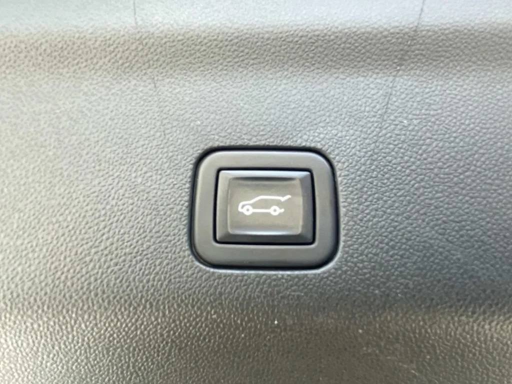 2022 Chevrolet Tahoe LT - Photo 10