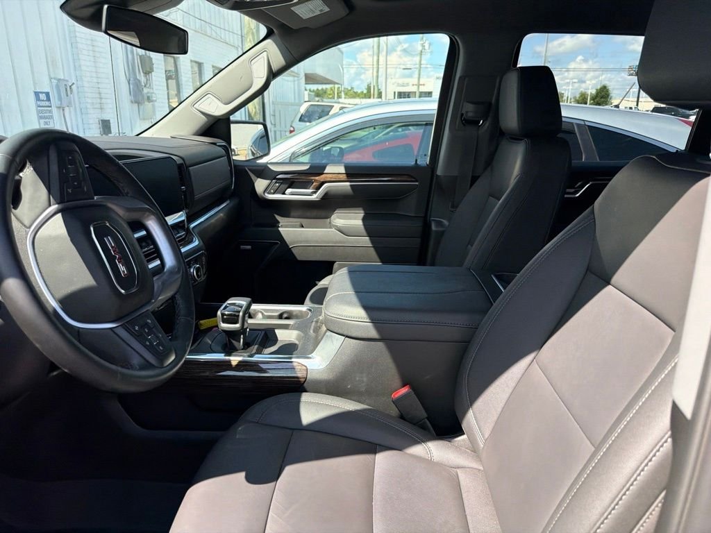 Used 2026 Blue GMC Elevation image 12