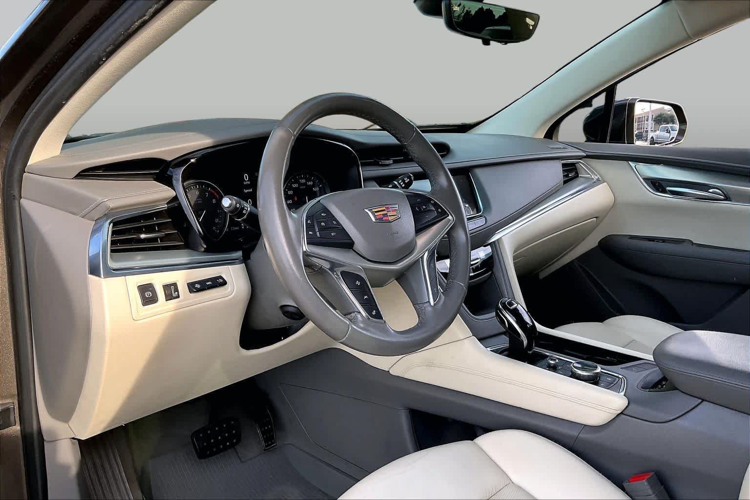 Certified Used 2020 Dark Mocha Metallic Cadillac Premium Luxury FWD image 16
