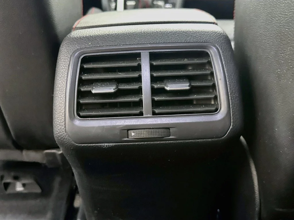 Used 2017 White Volkswagen Autobahn image 31
