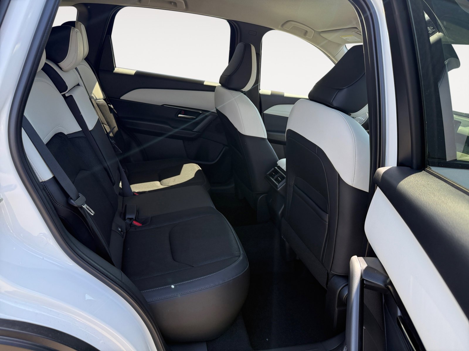 New 2026 Rhodium White Metallic Mazda 2.5 S Preferred image 18