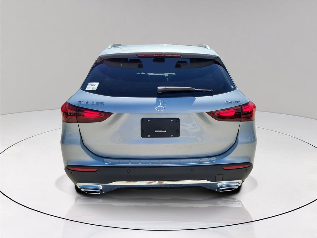 New 2026 Cirrus Silver Metallic Mercedes-Benz GLA 250 image 5