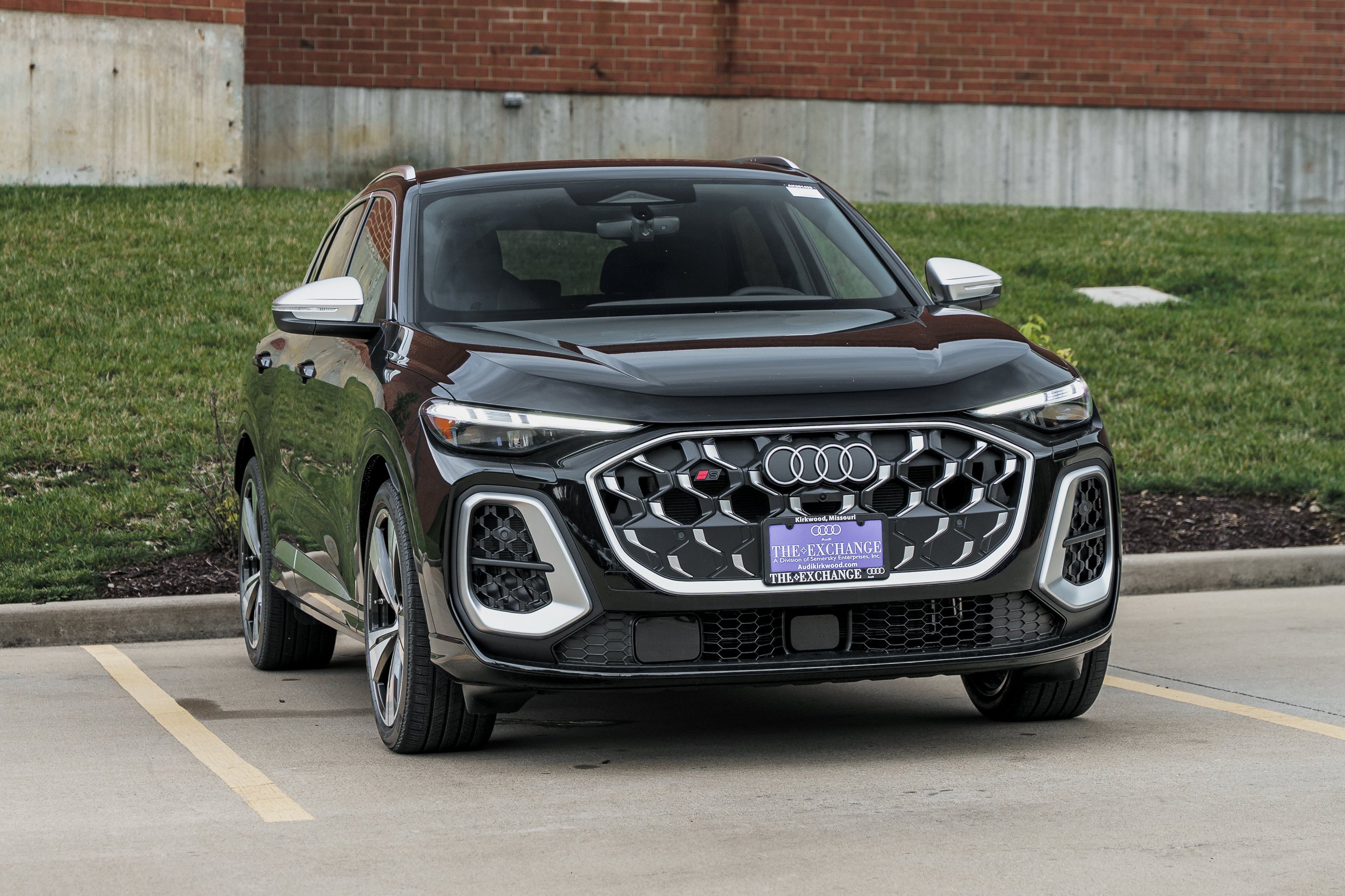 New 2026 MYTHOS BLACK Audi Premium Plus image 2