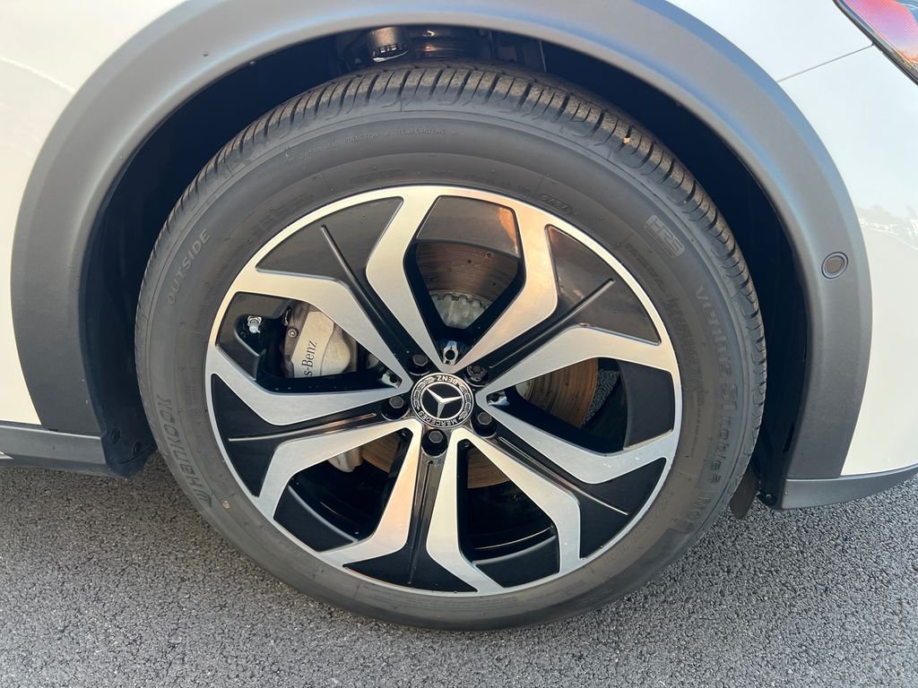 Certified Used 2025 White Mercedes-Benz E 450 image 37