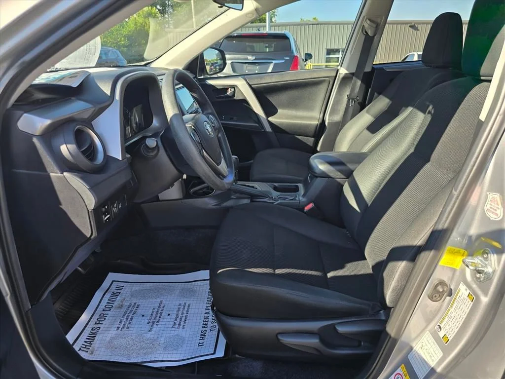 Used 2018 Silver Toyota LE image 11