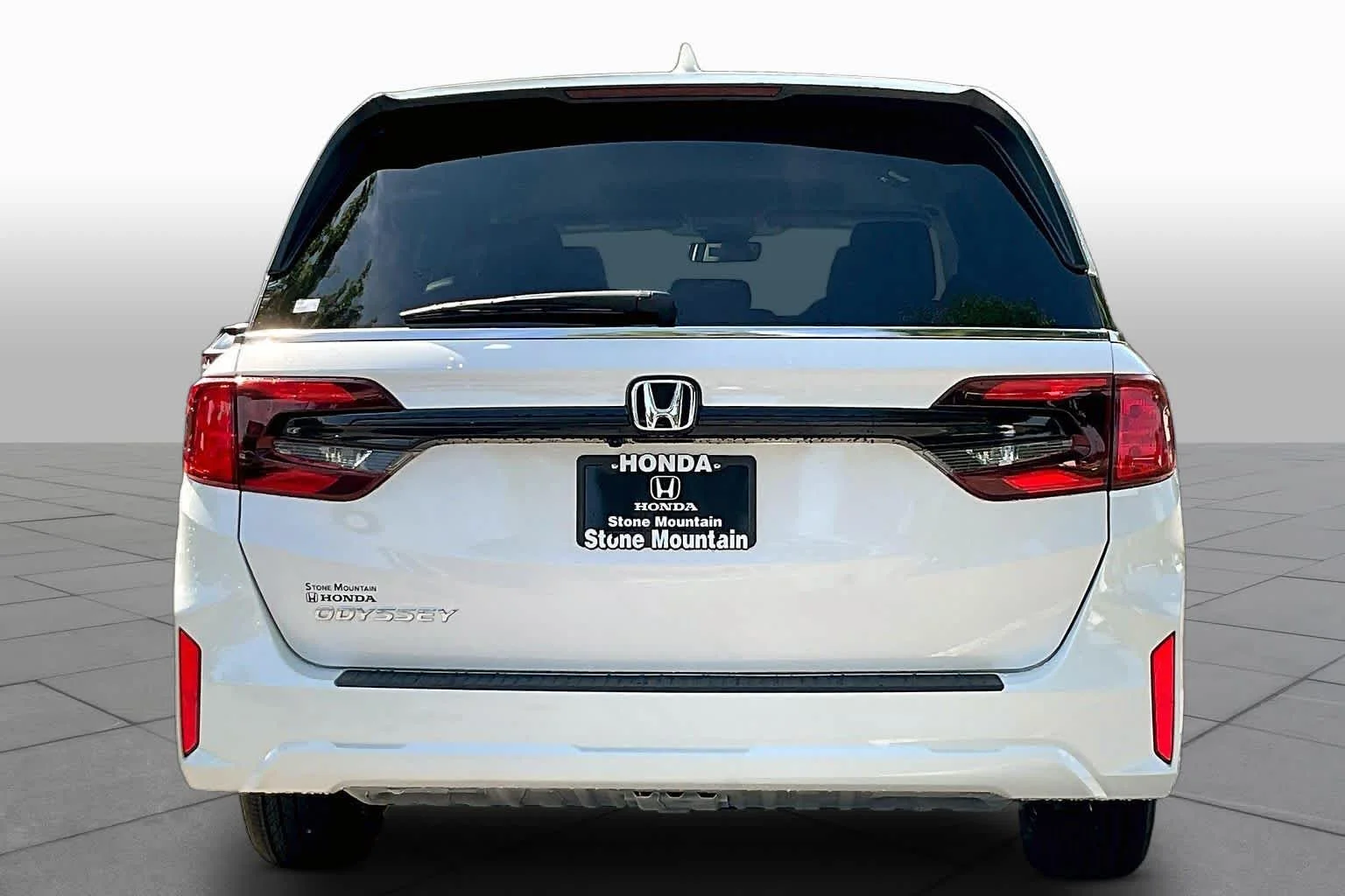 New 2026 Platinum White Pearl Honda EX-L image 4
