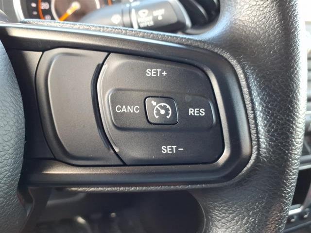 Used 2018 GRAY Jeep Sport image 24