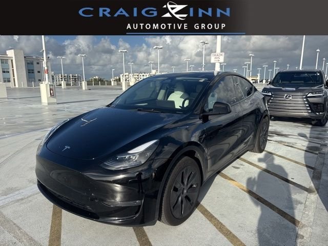2025 Tesla Model Y Long Range Dual Motor All-Wheel Drive's photo