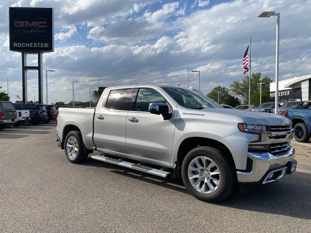 Used 2020 Chevrolet Silverado 1500 LTZ with VIN 1GCUYGED1LZ240866 for sale in Rochester, Minnesota