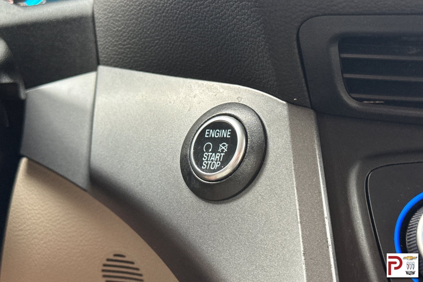 Used 2019 Green Ford SEL image 25