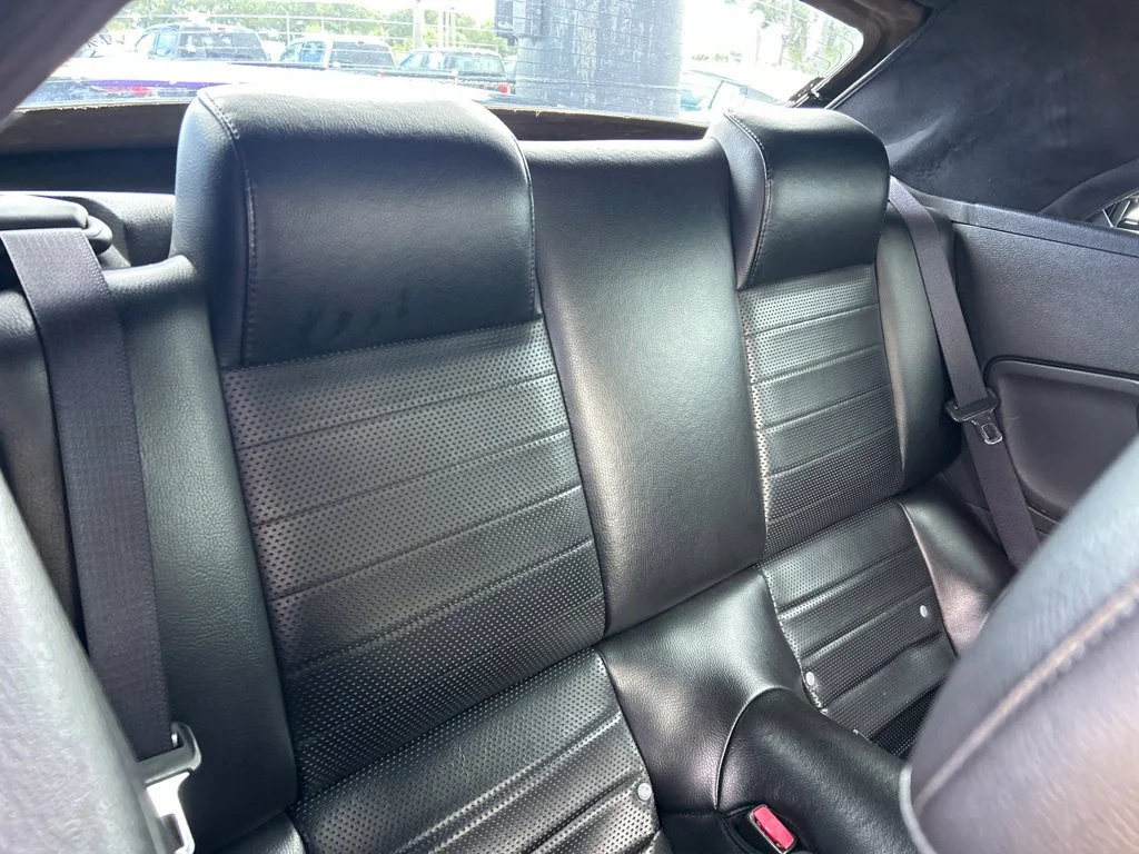 Used 2006 Black Clearcoat Ford  image 39