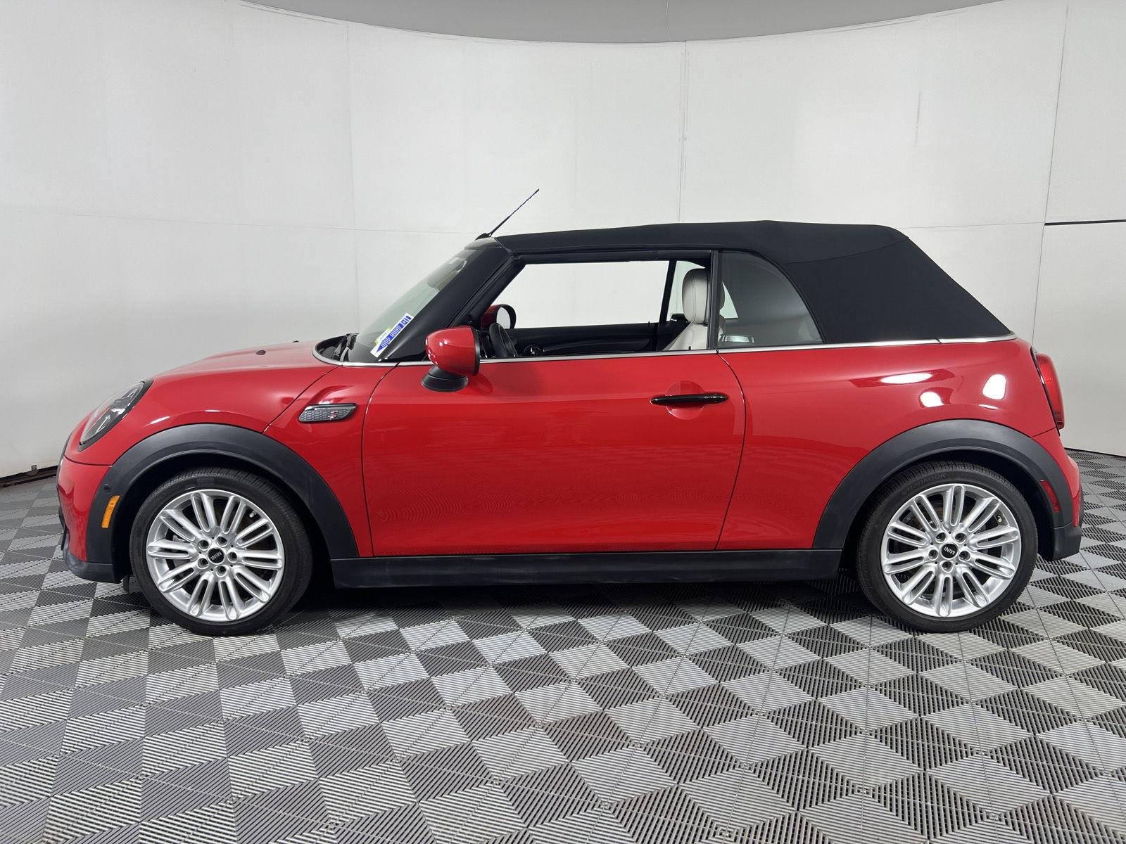 Used 2024 Chili Red MINI Cooper S image 7