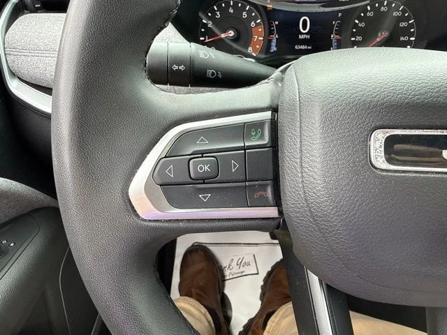 Used 2024  Jeep Latitude image 30