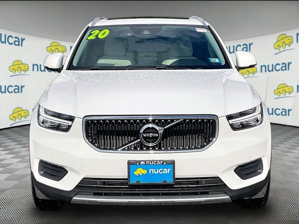 Used 2020 White Volvo Momentum image 2