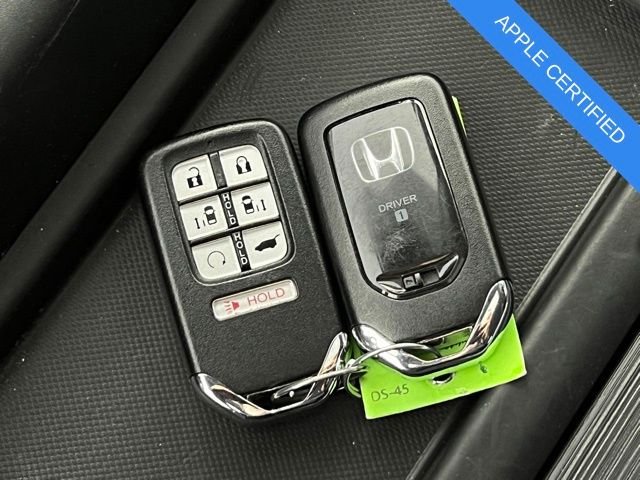 Used 2023 Platinum White Pearl Honda EX-L image 37