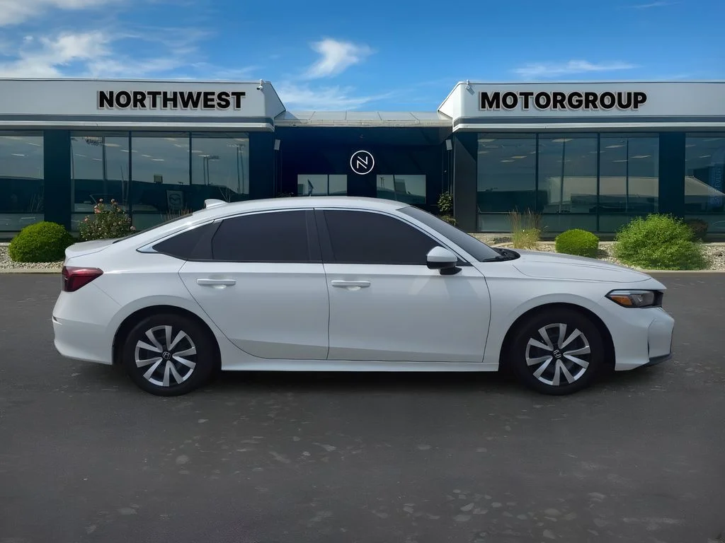 2026 Honda Civic LX - Photo 4