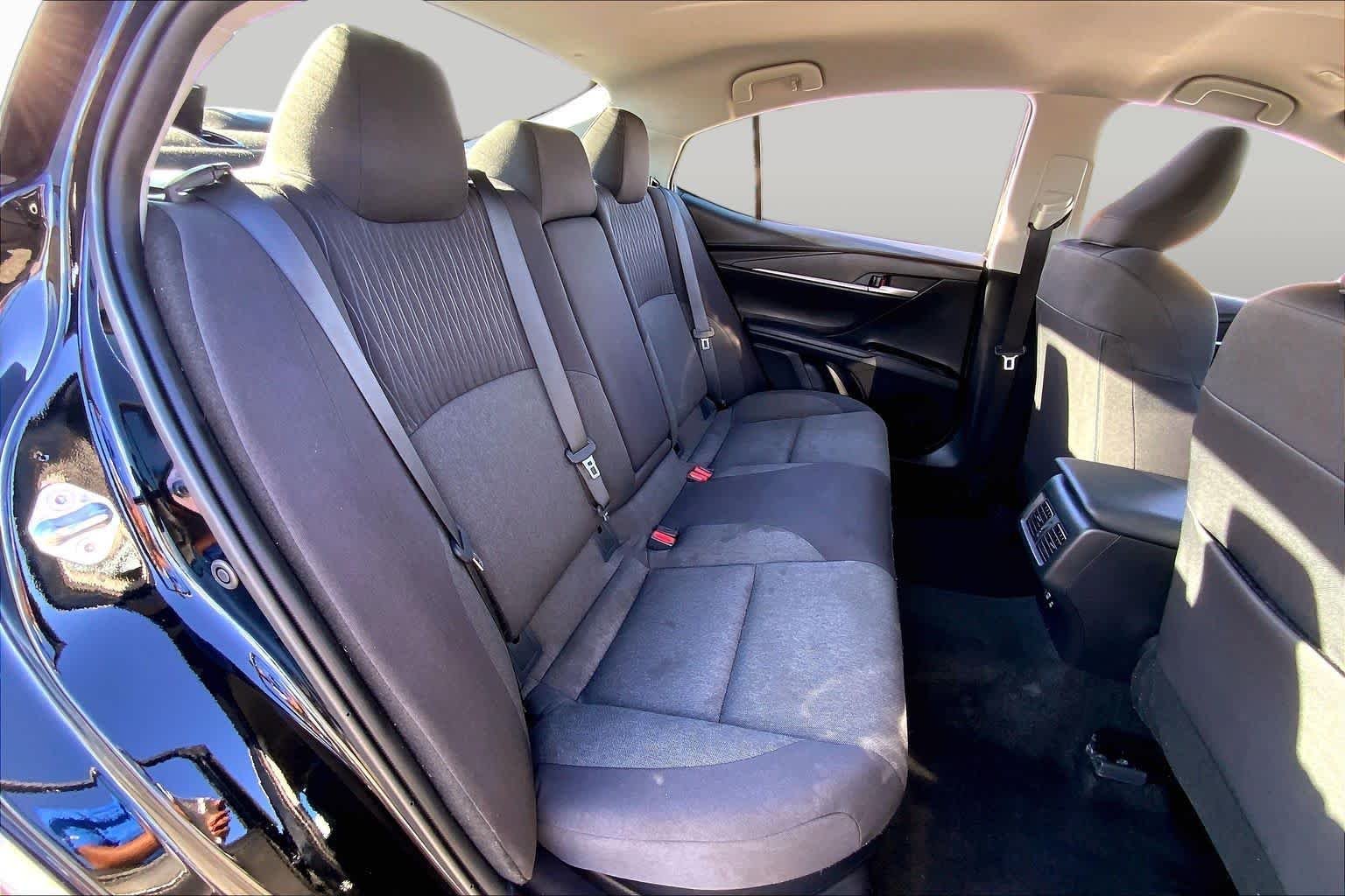 Used 2025 Midnight Black Metallic Toyota LE image 19