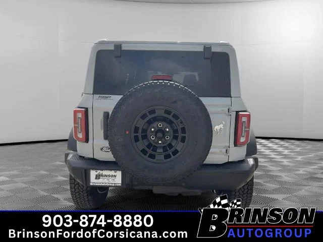 New 2026 Avalanche Gray Ford Badlands® image 25