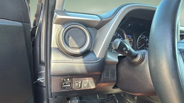 Used 2018 Gray Toyota XLE image 24