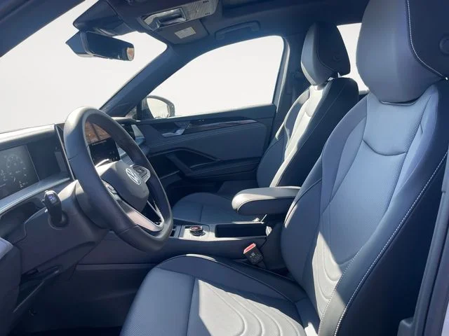 New 2026 Beige Volkswagen 2.0T SE R-Line Black image 9