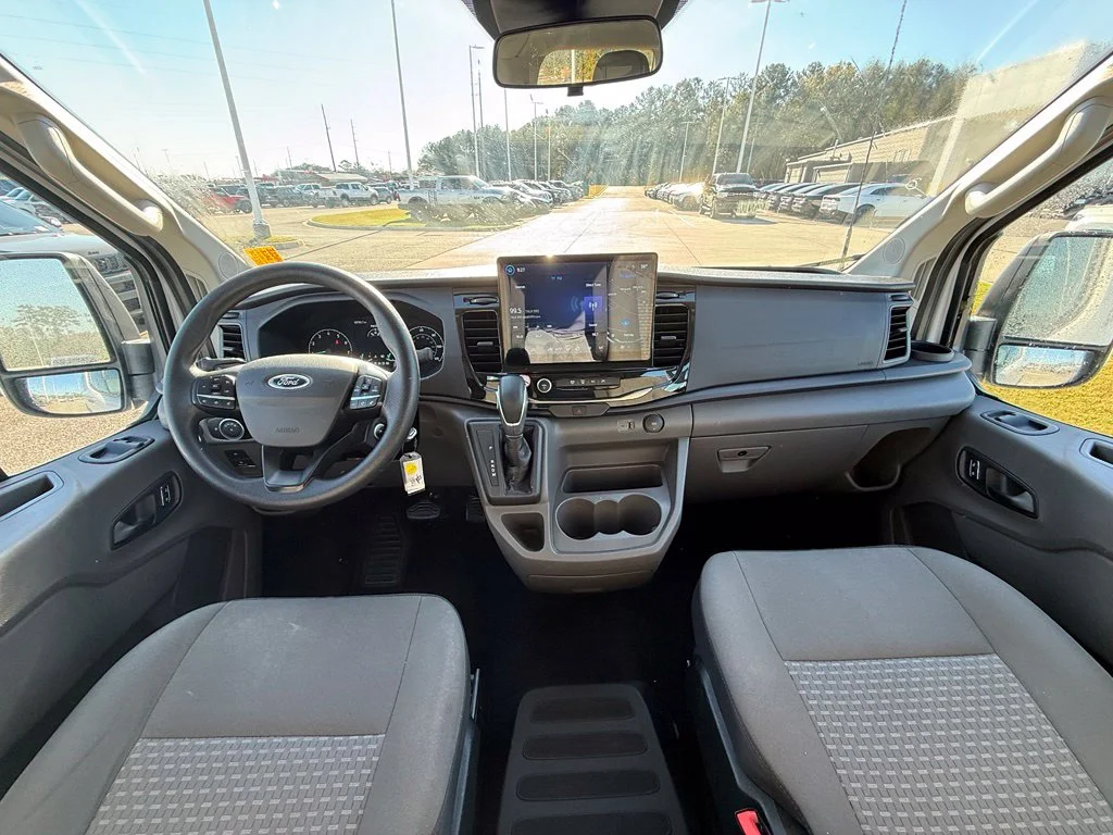 Used 2023 White Ford XLT image 7