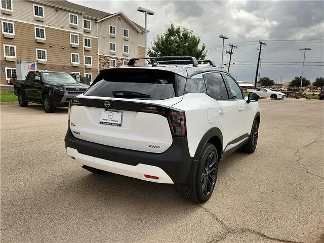 New 2027 XAB 2T White Black Nissan SR All-Wheel Drive image 3