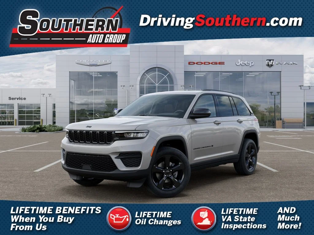 New 2025 Silver Zynith Exterior Paint Jeep Laredo image 1