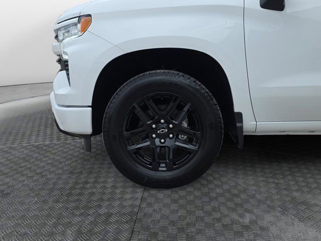 New 2026 Summit White Chevrolet RST image 10