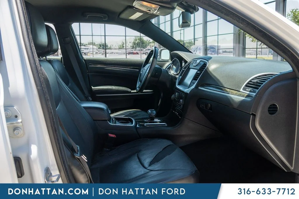 Used 2014 White Chrysler C image 29