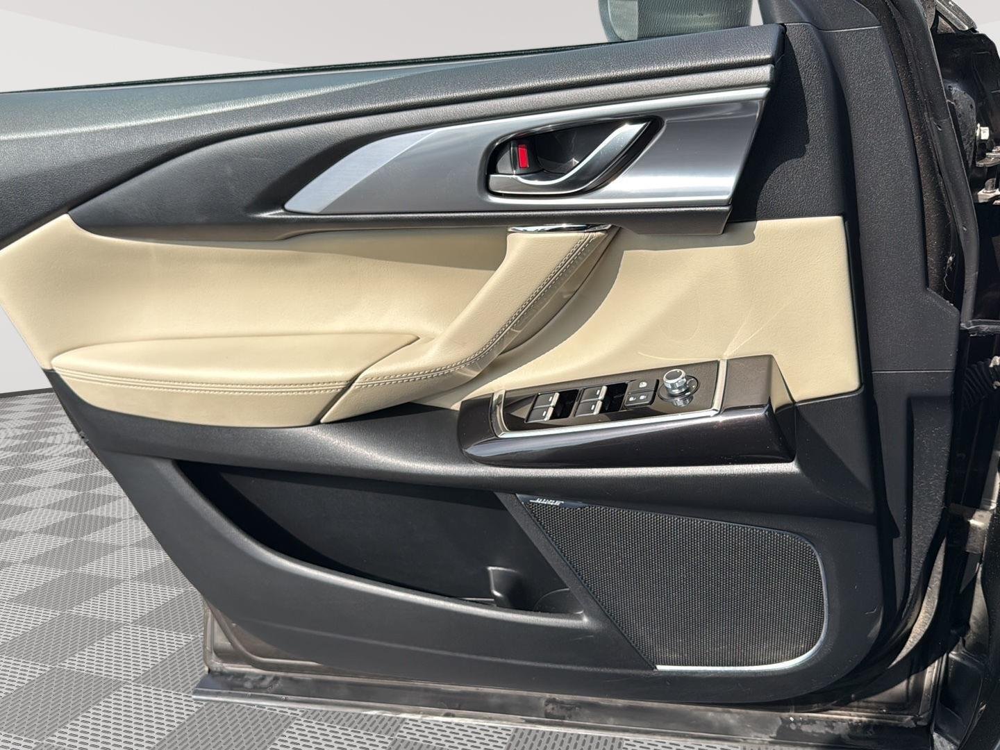 Used 2018 Titanium Flash Mica Mazda Grand Touring image 9