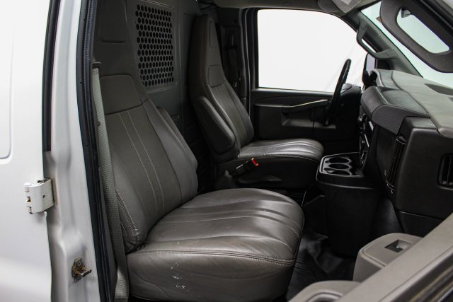 2021 Chevrolet Express Cargo Work Van - Photo 17