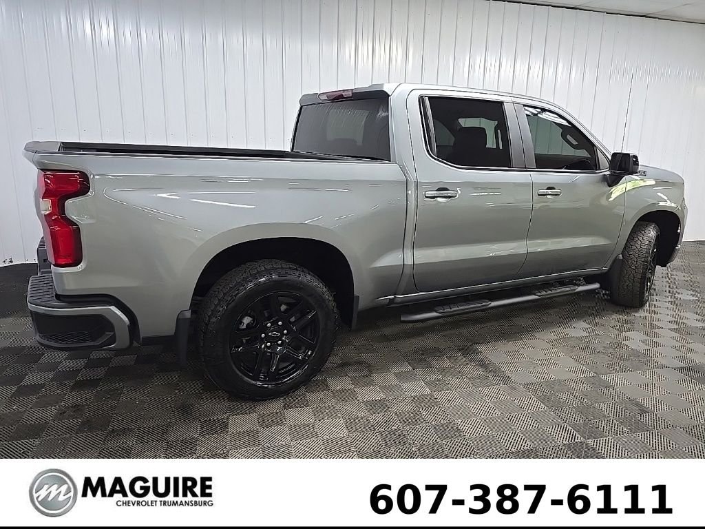 Used 2023 Gray Chevrolet RST image 3