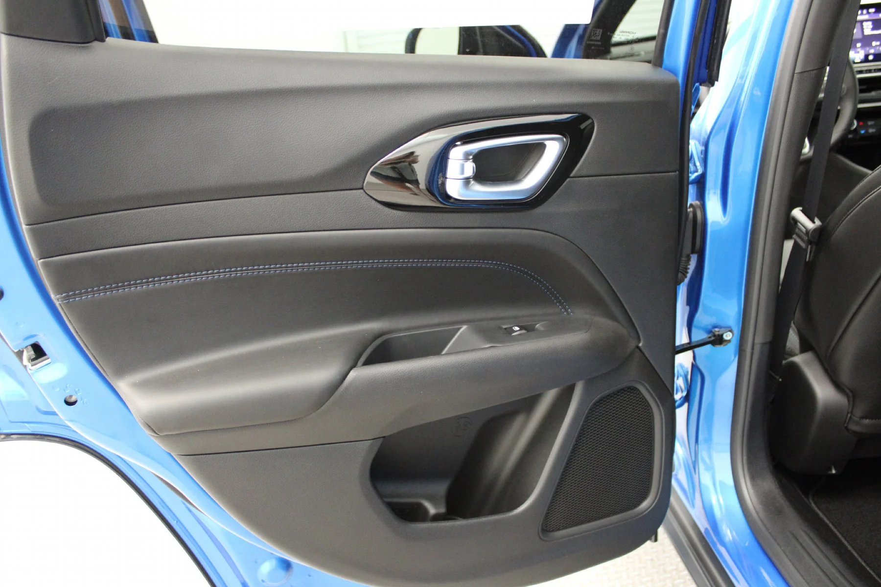 2025 Jeep Compass Latitude - Photo 15