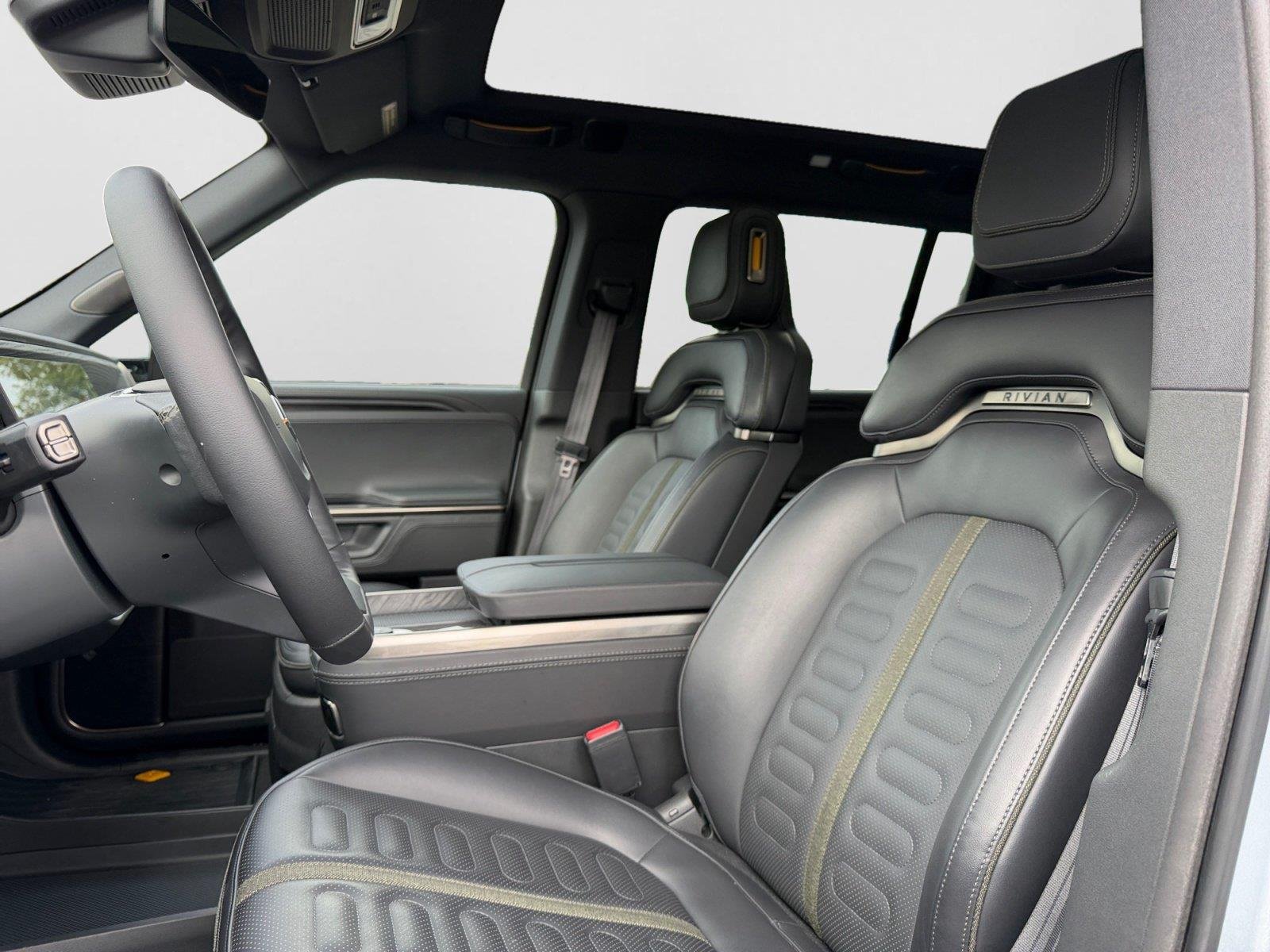 Used 2025 Rivian R1S Adventure with VIN 7PDSGBBA5SN058559 for sale in West Bountiful, UT
