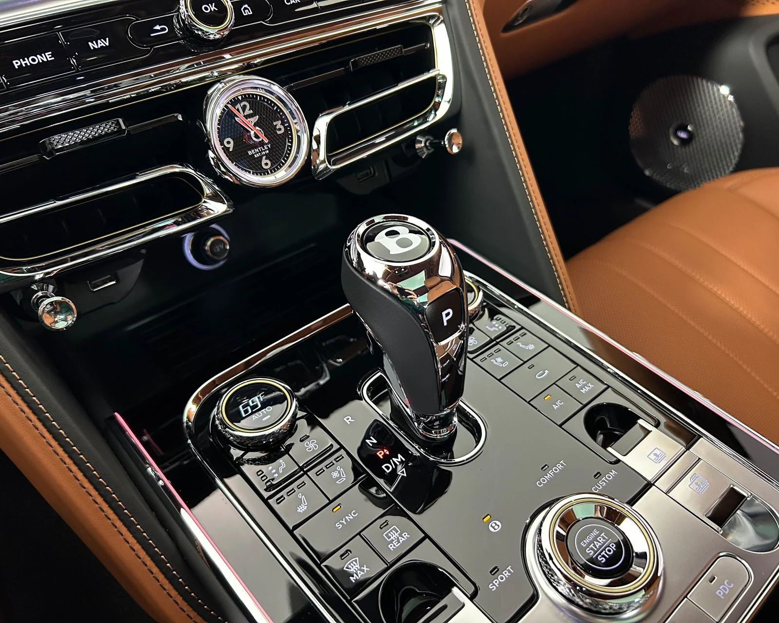 2024 Bentley Flying Spur Mulliner - Photo 24