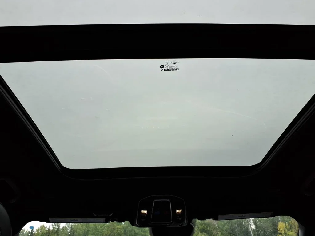 New 2026 White Jeep Limited Reserve image 15