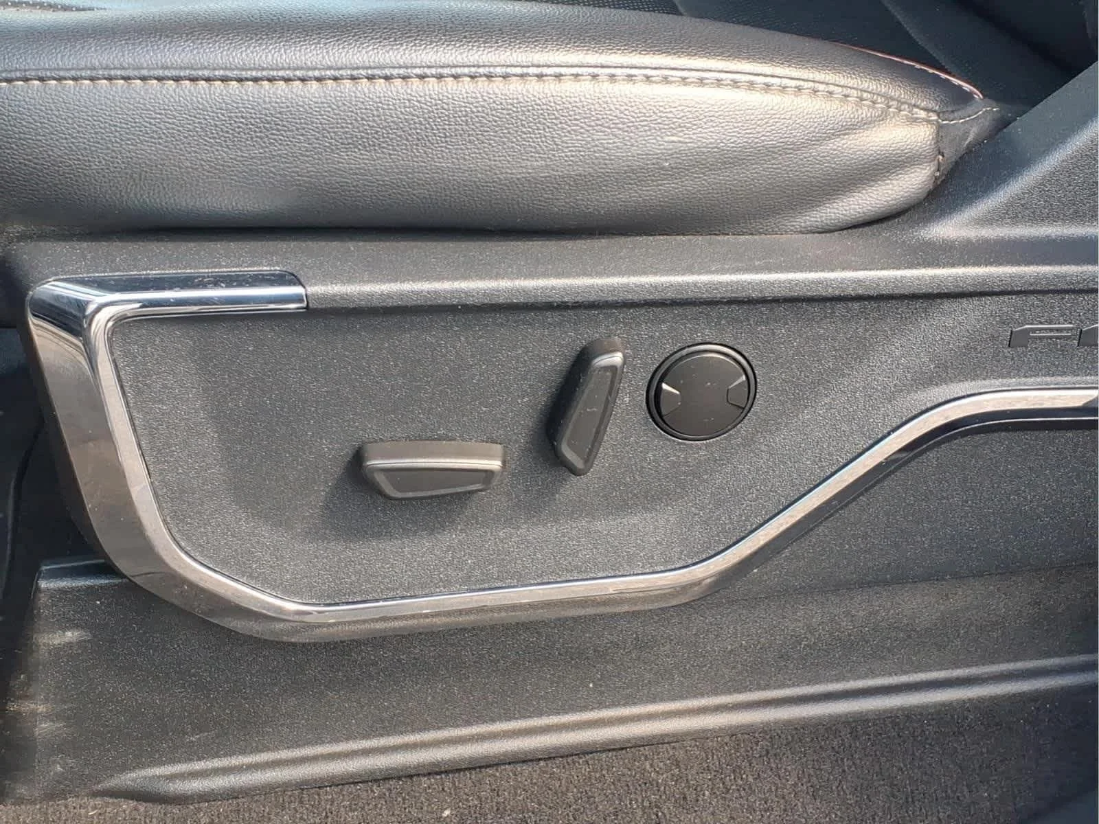 Used 2024 Carbonized Gray Ford LARIAT image 16