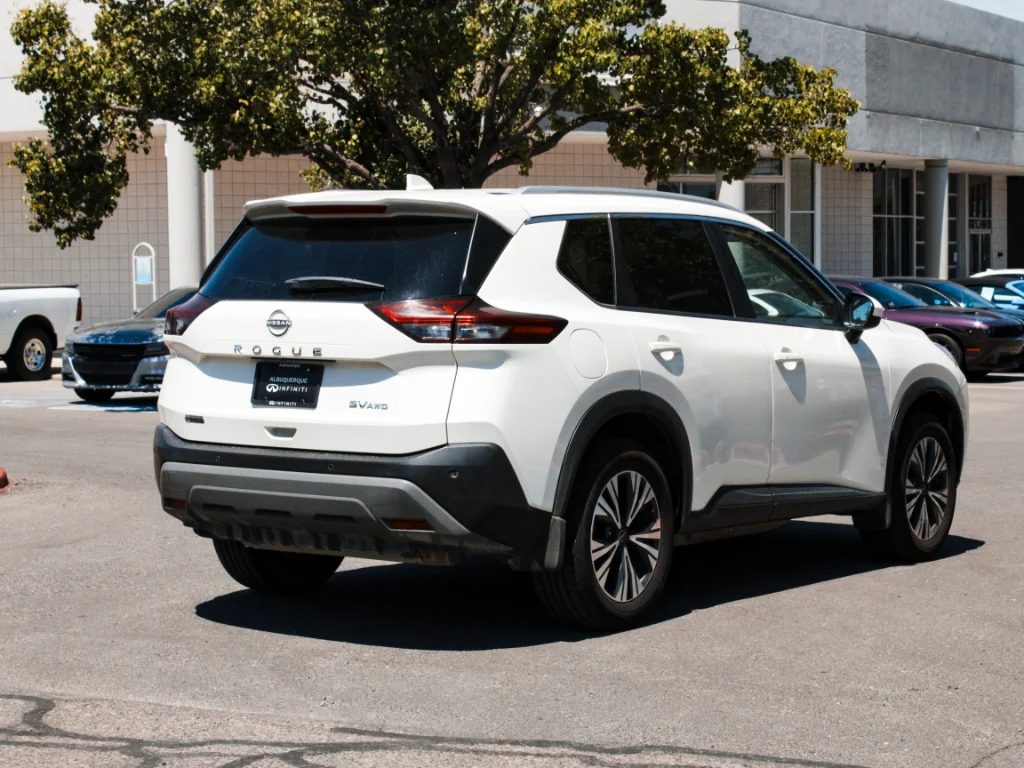 Used 2023 Pearl White Tricoat Nissan SV image 5