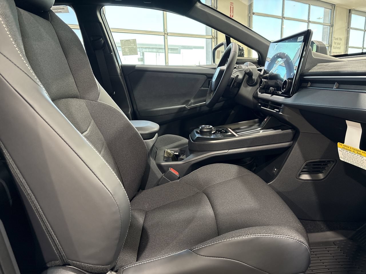 2026 Toyota C-HR SE - Photo 25