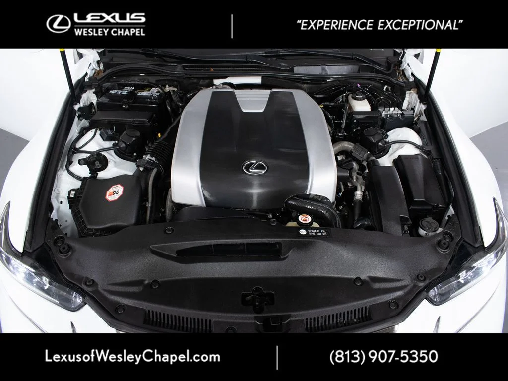 Used 2018 White Lexus 350 image 16