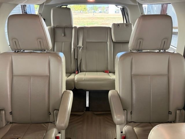 Used 2014 White Ford Limited image 46