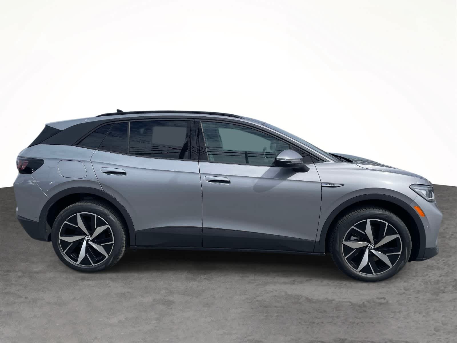 New 2025 Silver Mist Metallic Volkswagen Pro S image 2