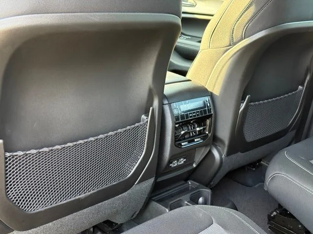 New 2026 Silver Zynith Exterior Paint Jeep Laredo image 27