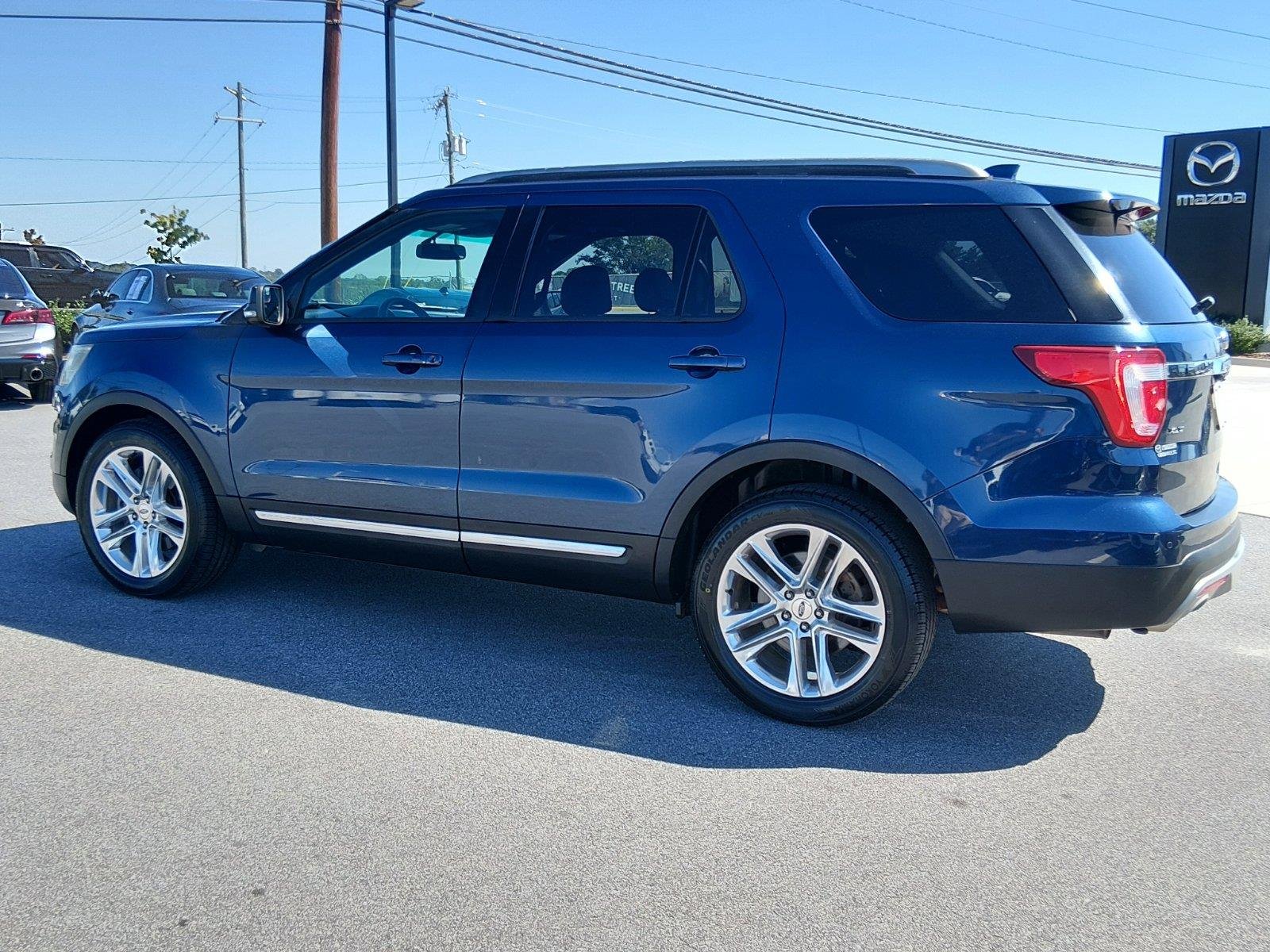 Used 2016 Blue Jeans Ford XLT image 3