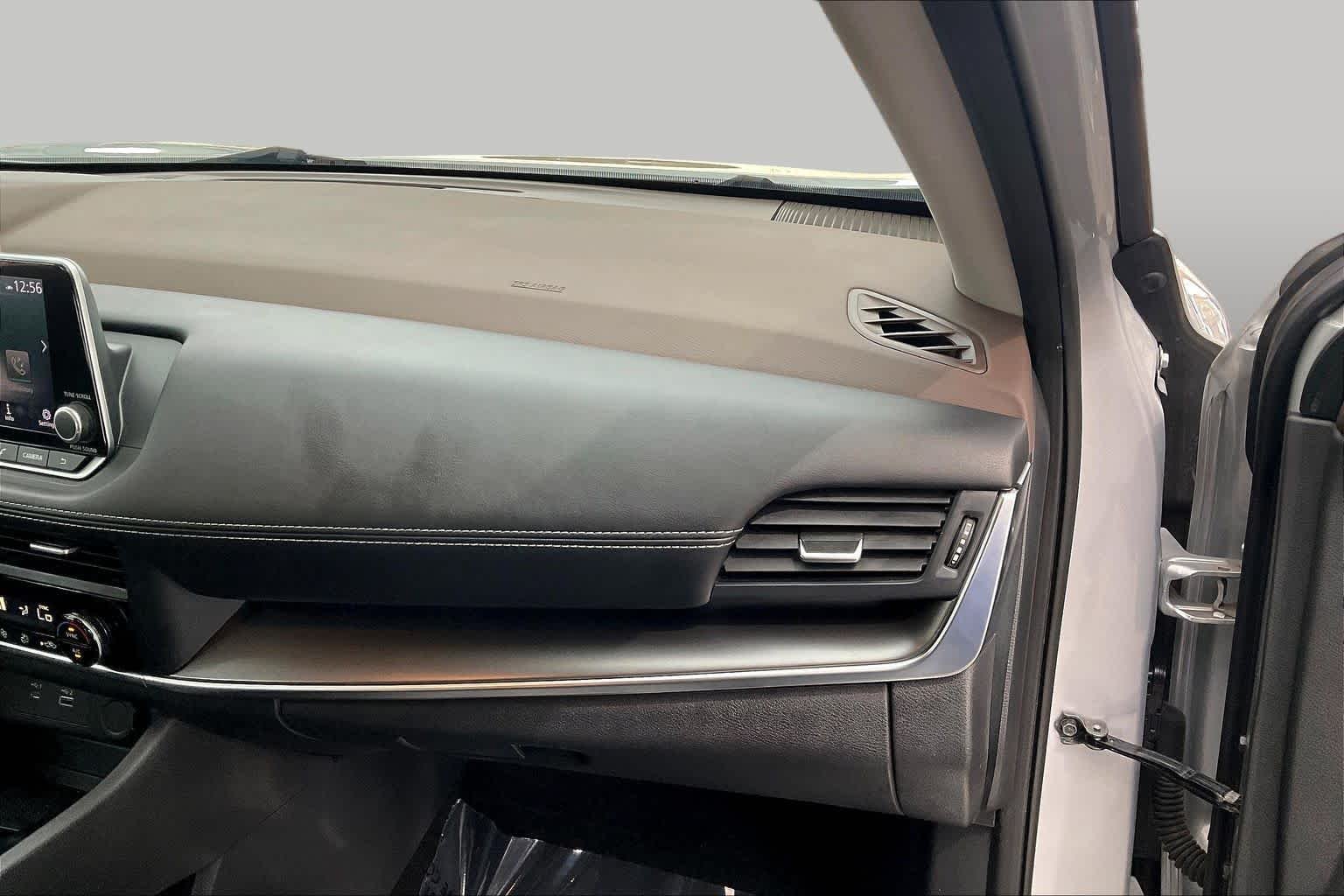 Used 2023 Brilliant Silver Metallic Nissan SV image 19