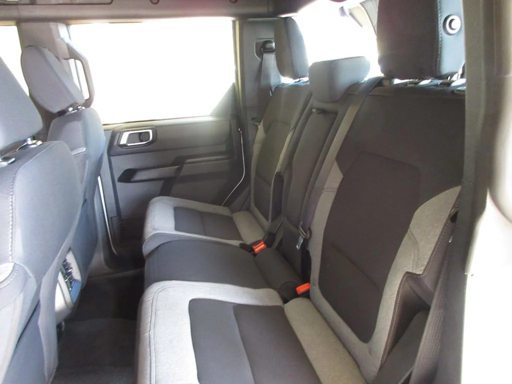 2025 Ford Bronco 4-Door Base - Photo 26