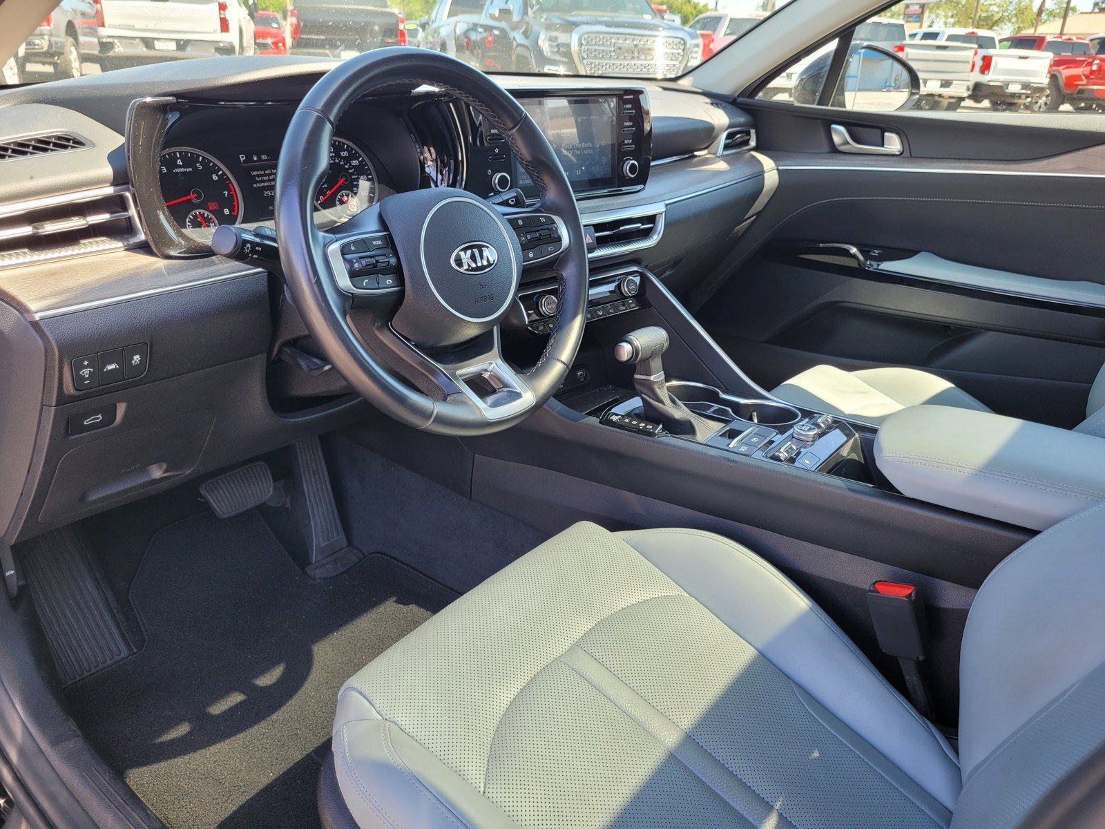 2021 Kia K5 EX - Photo 10
