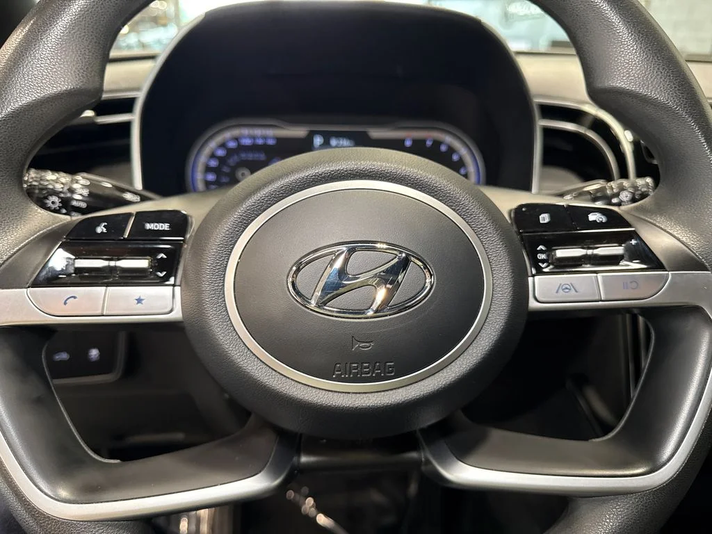 Used 2024 Green Hyundai SEL image 19