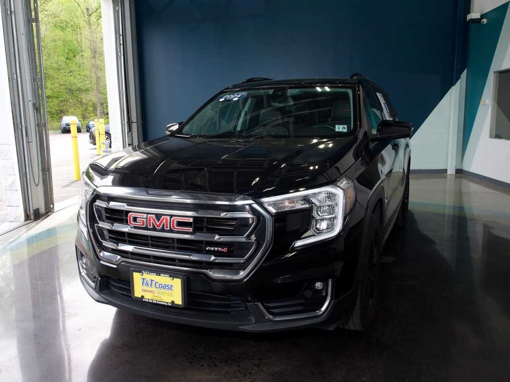 2024 GMC Terrain AT4 AWD's photo
