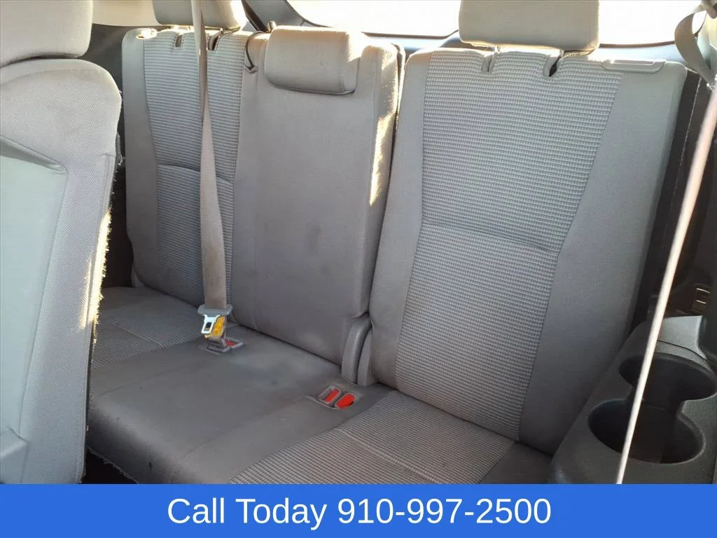 Used 2022 Black Toyota L image 23